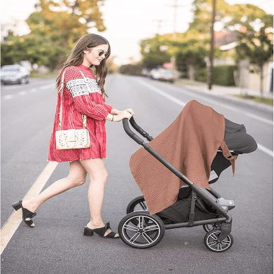 Cape d'allaitement - BreastfeedingCover™ - Jujube - Le Rayon BébéCape d'allaitement - BreastfeedingCover™ - Jujube - mamanvoilaCape d'allaitement - BreastfeedingCover™ - Jujube